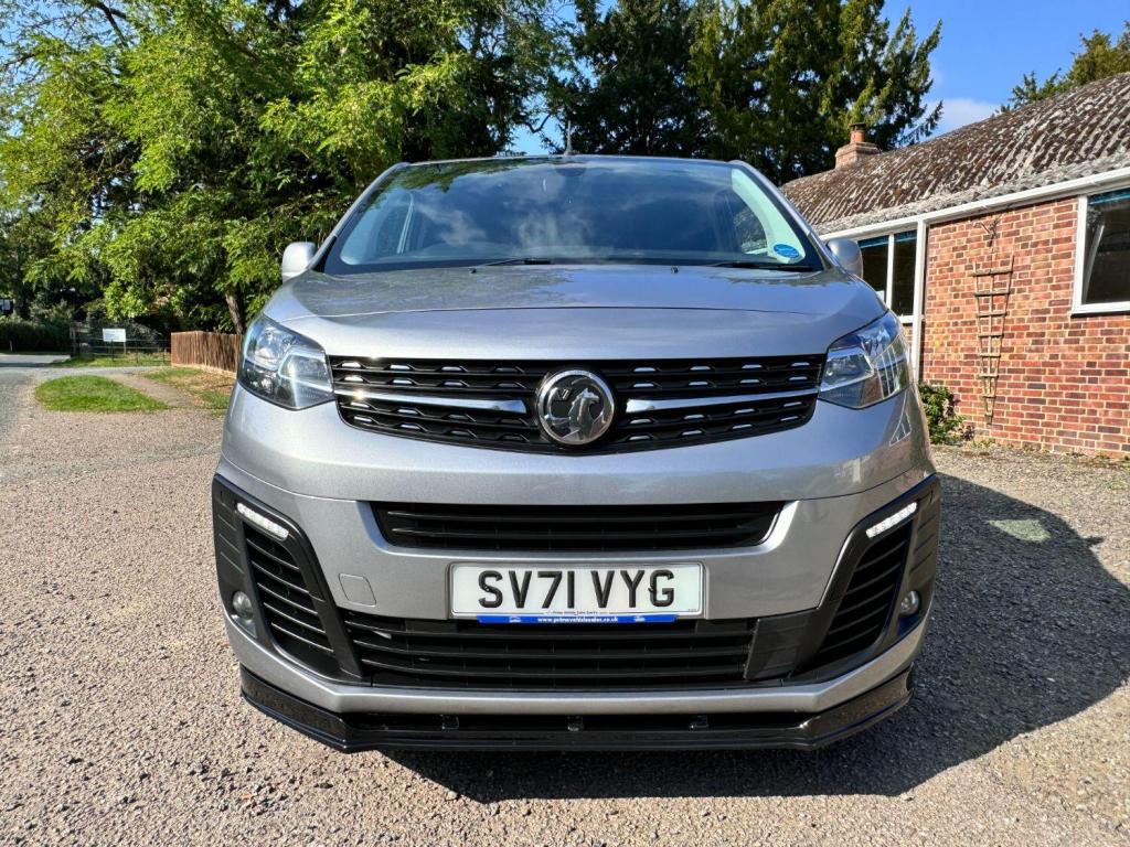 VAUXHALL VIVARO