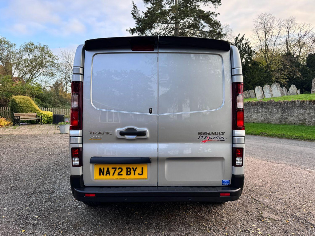 RENAULT TRAFIC