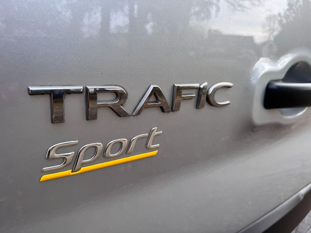 RENAULT TRAFIC