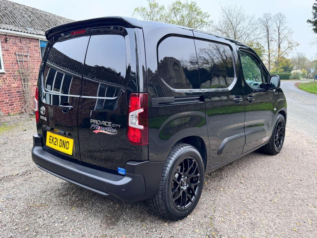 TOYOTA PROACE CITY