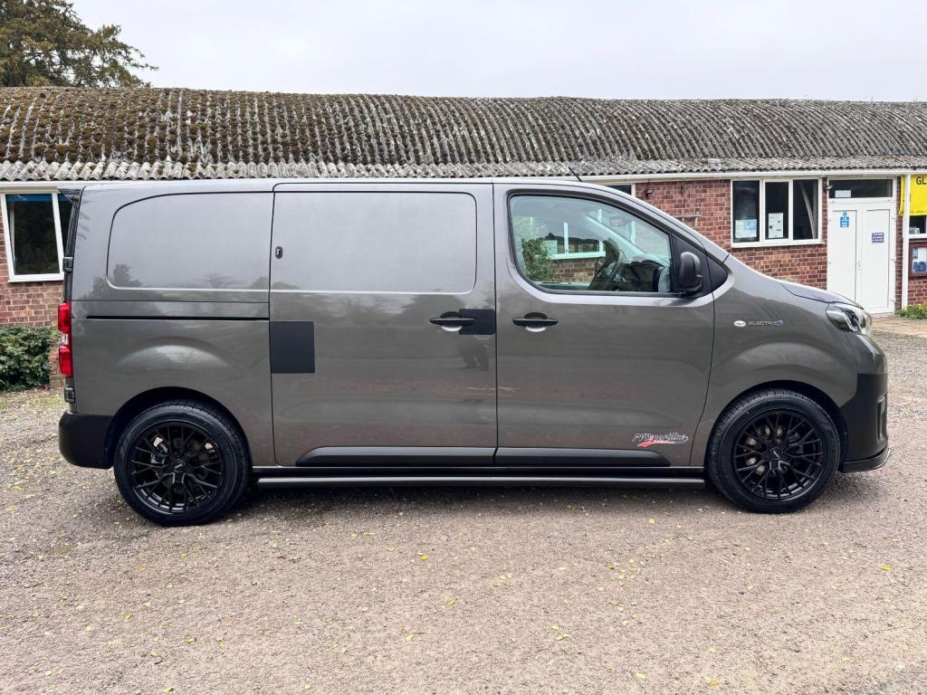 View TOYOTA PROACE 50kWh Icon