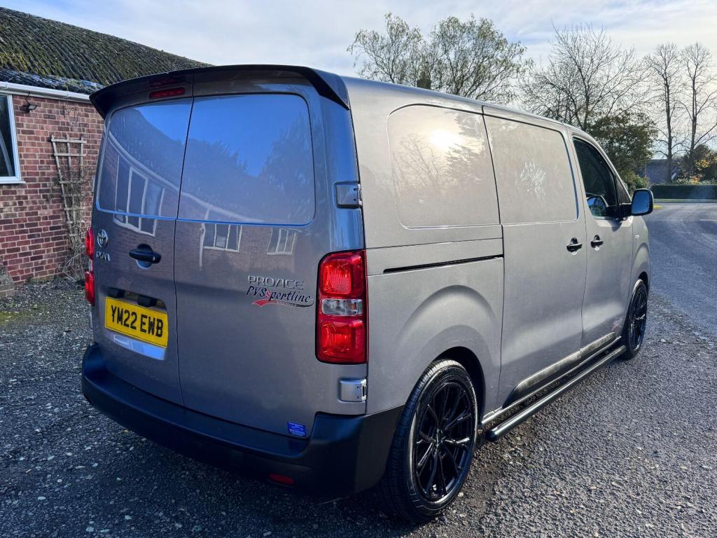 View TOYOTA PROACE 1.5 D Icon