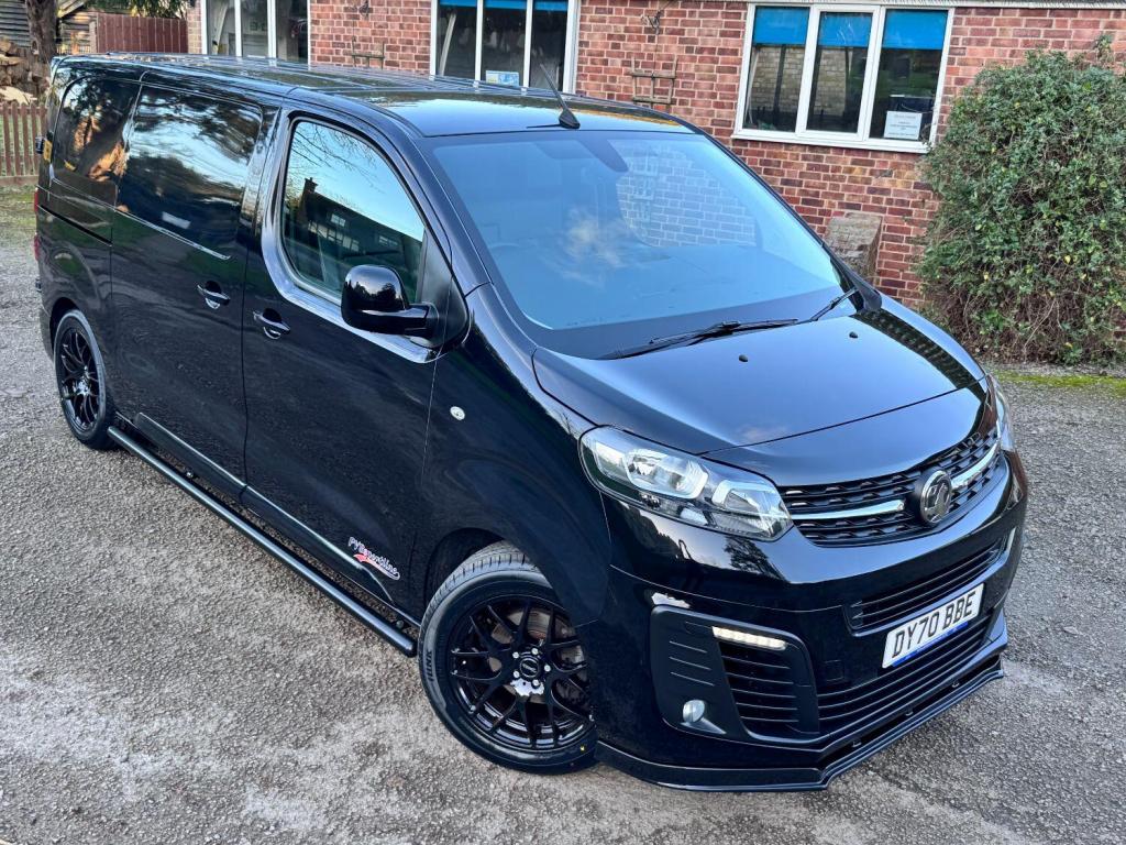 VAUXHALL VIVARO