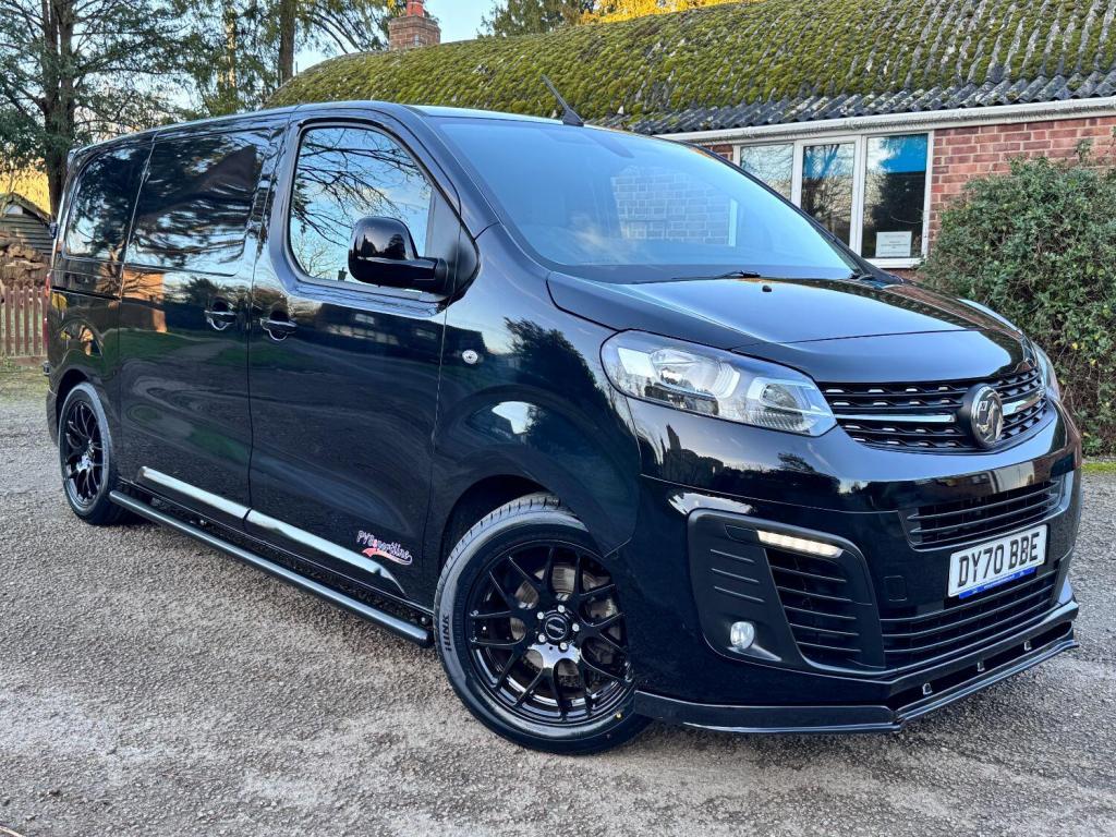 View VAUXHALL VIVARO 1.5 Turbo D 2700 Sportive