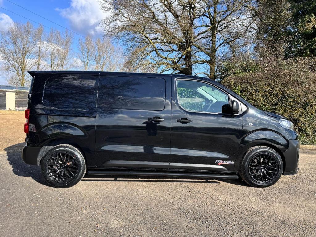 View PEUGEOT EXPERT 1.5 BlueHDi 1000 Professional Premium +
