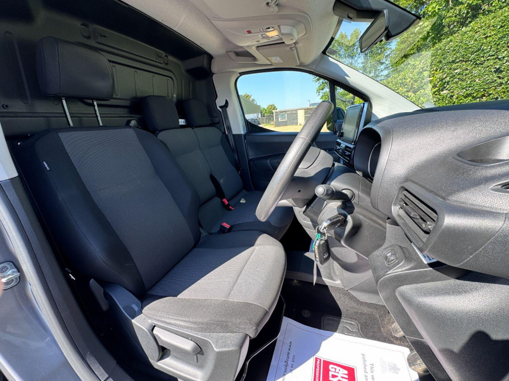 TOYOTA PROACE CITY