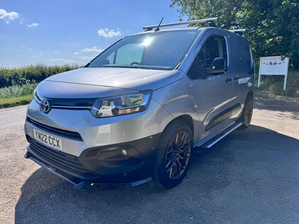 TOYOTA PROACE CITY