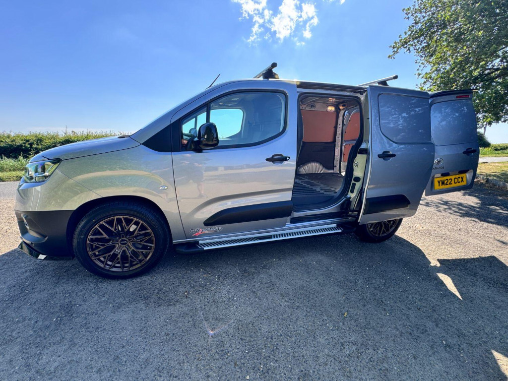 TOYOTA PROACE CITY