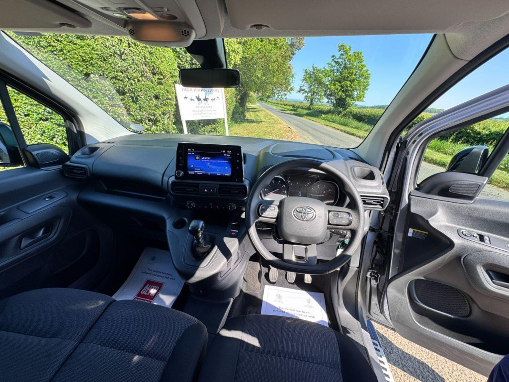TOYOTA PROACE CITY