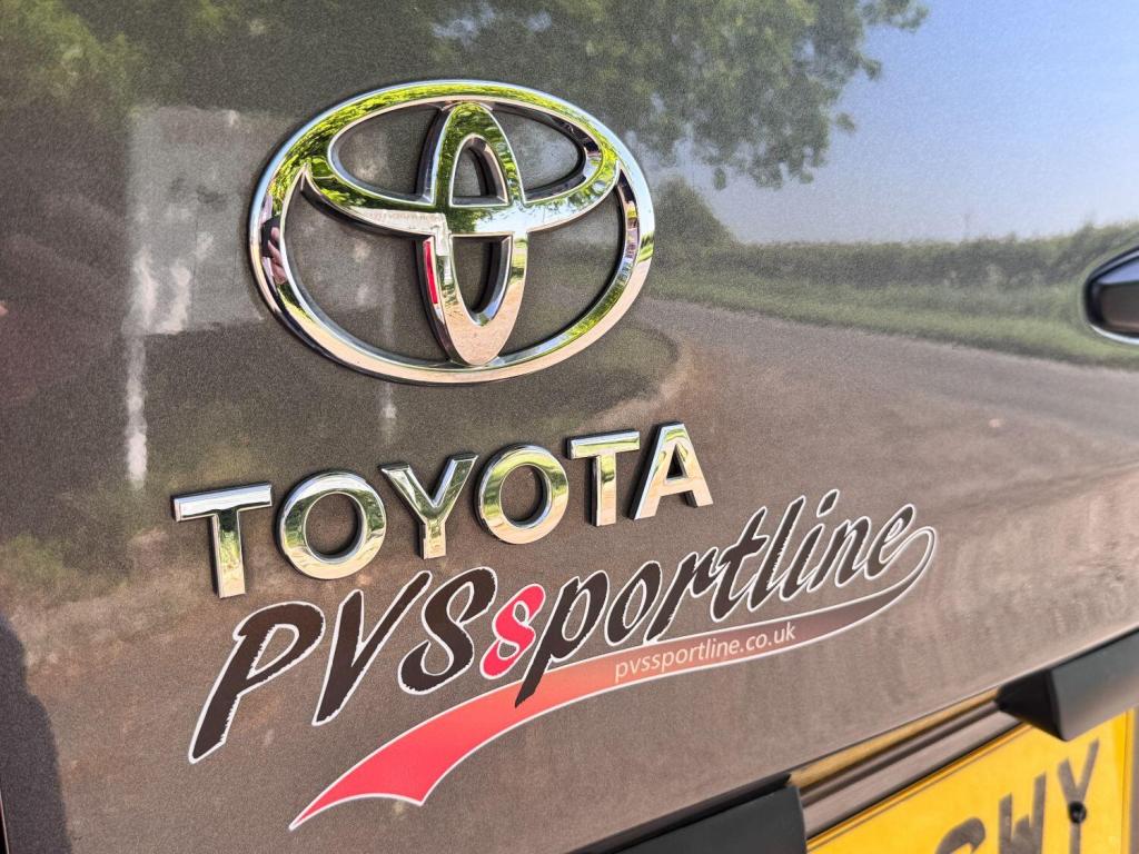 TOYOTA PROACE