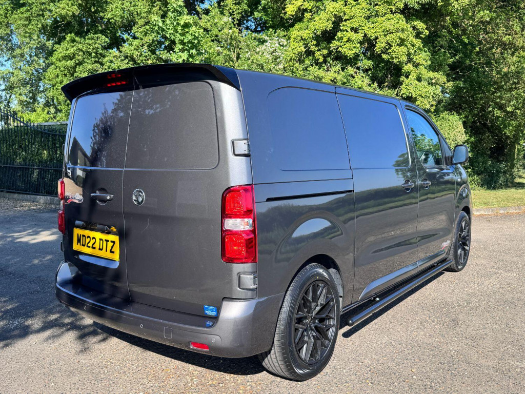 View VAUXHALL VIVARO 1.5 Turbo D 2700 Sportive