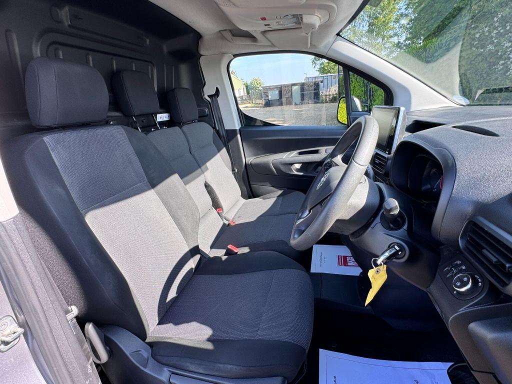 VAUXHALL COMBO