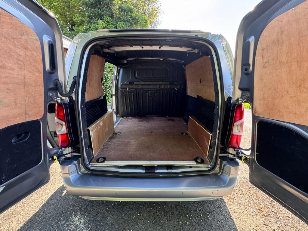 VAUXHALL COMBO