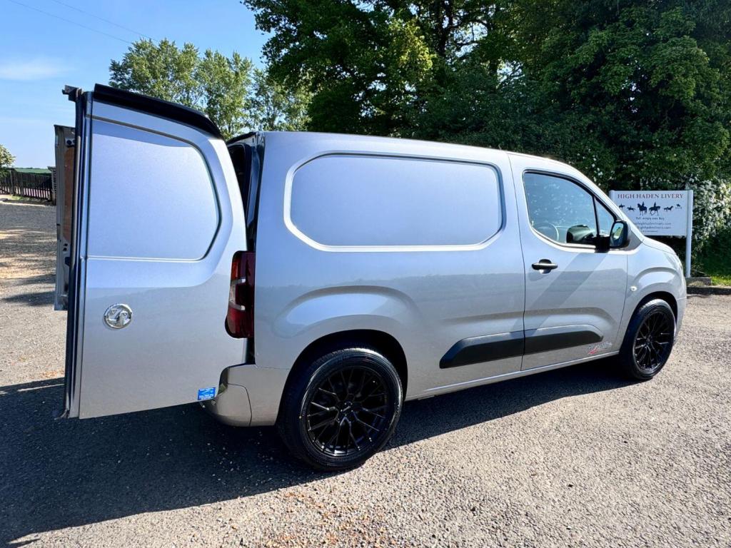 VAUXHALL COMBO