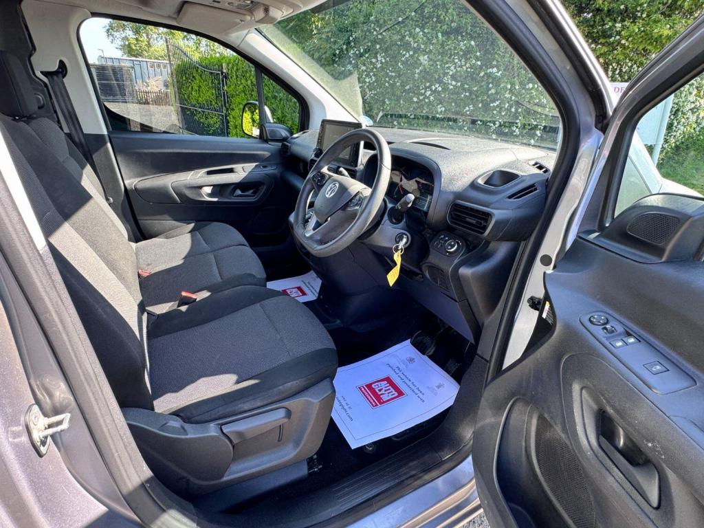 VAUXHALL COMBO