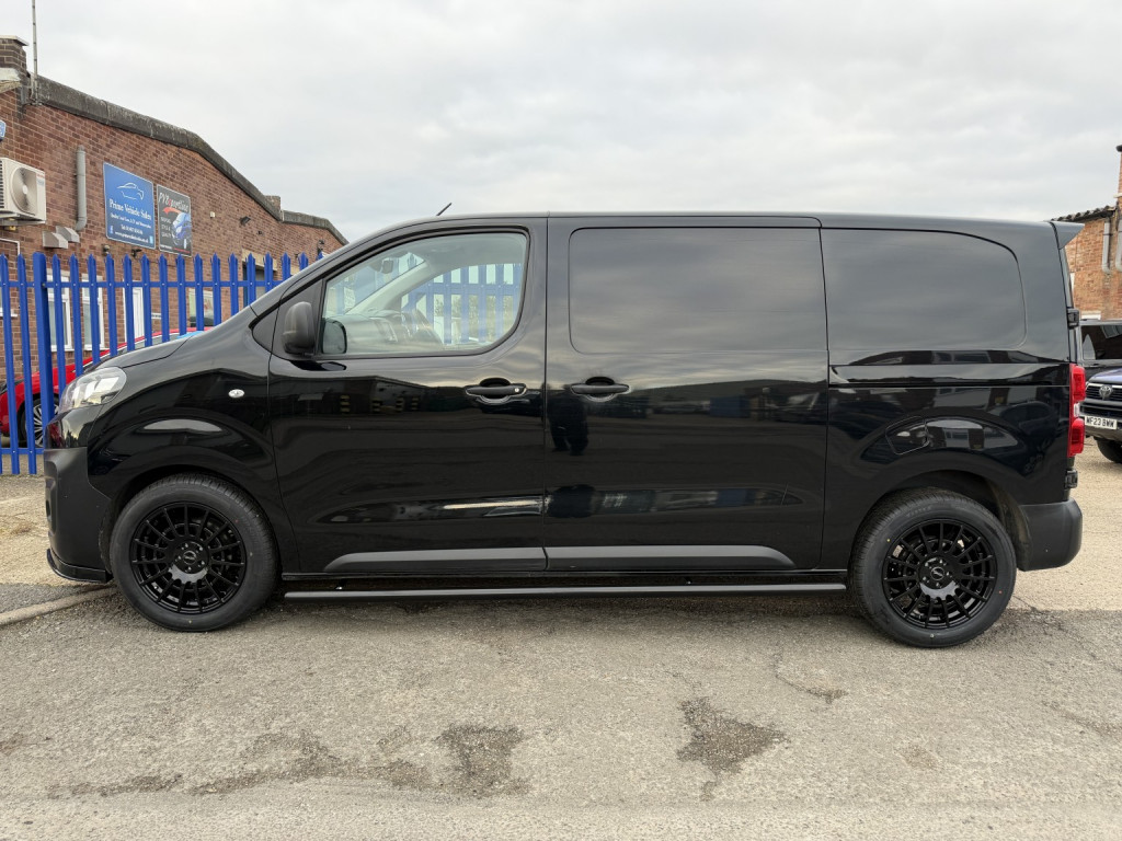 View CITROEN DISPATCH 2.0 BlueHDi 1400 Enterprise M