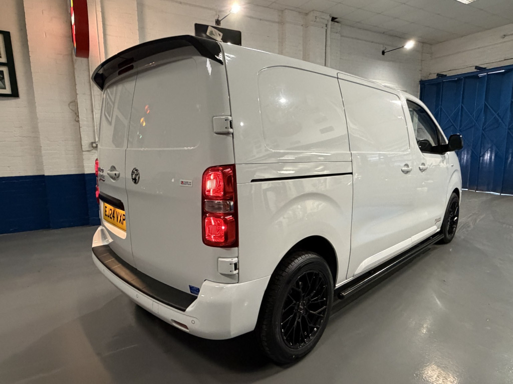 View VAUXHALL VIVARO 2.0 Turbo D 3100 Pro
