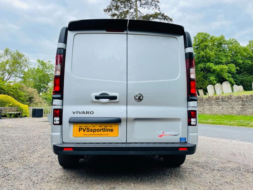 VAUXHALL VIVARO