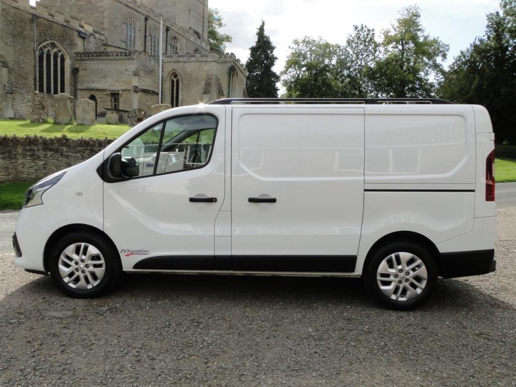 RENAULT TRAFIC