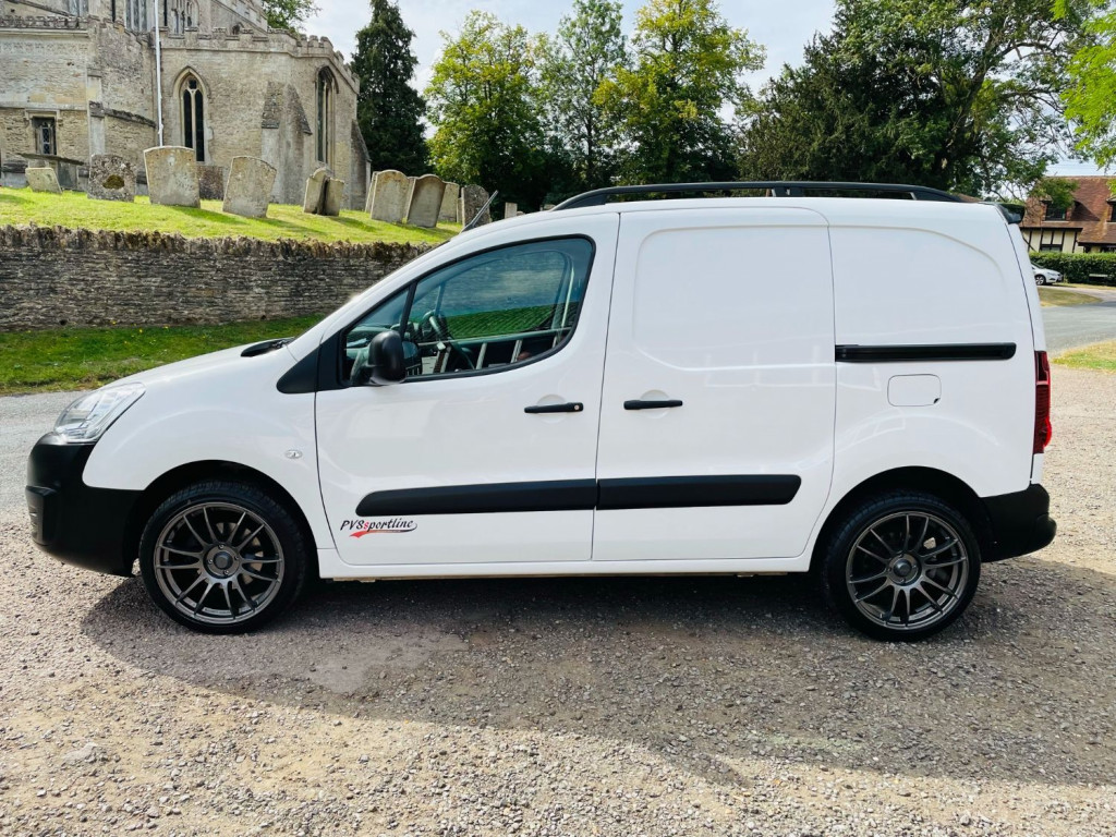 PEUGEOT PARTNER