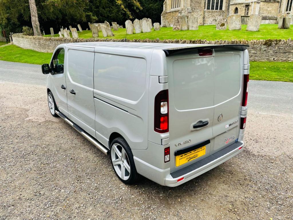VAUXHALL VIVARO