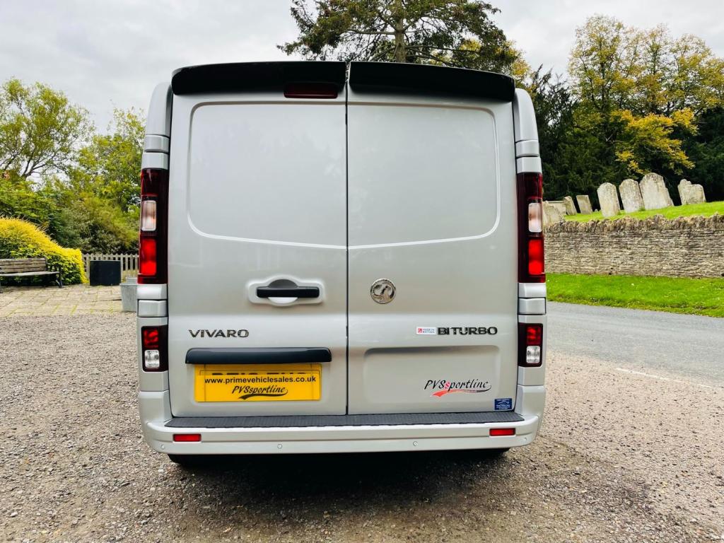 VAUXHALL VIVARO