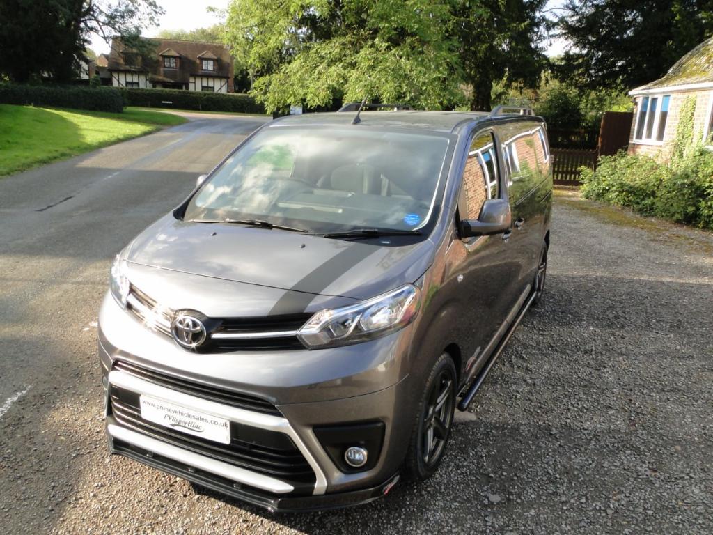 TOYOTA PROACE