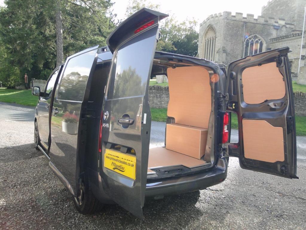 TOYOTA PROACE