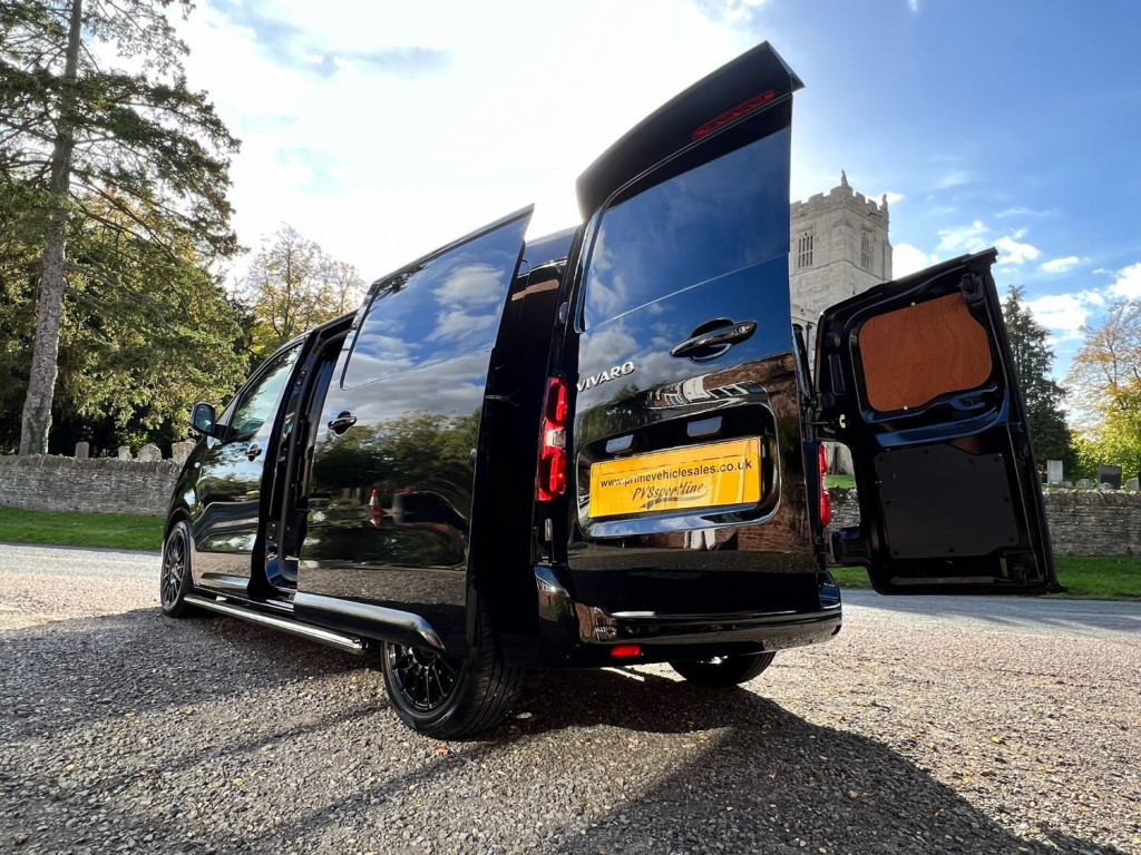 VAUXHALL VIVARO