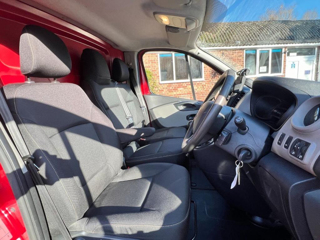 RENAULT TRAFIC