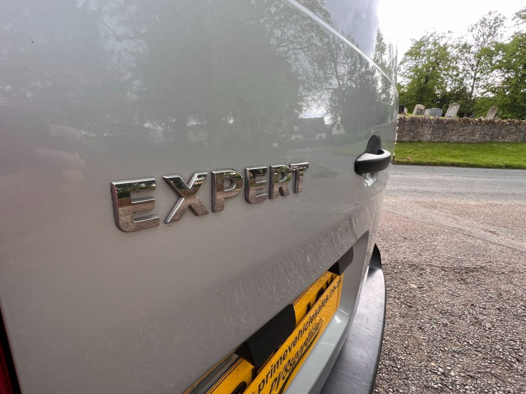 PEUGEOT EXPERT