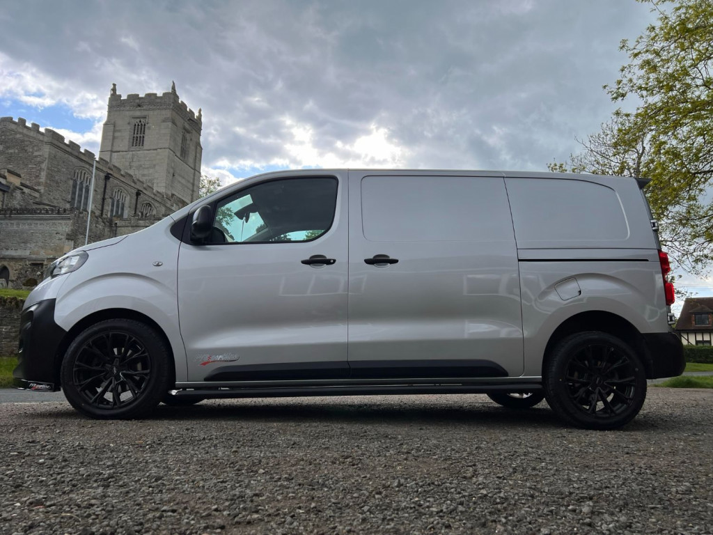 PEUGEOT EXPERT