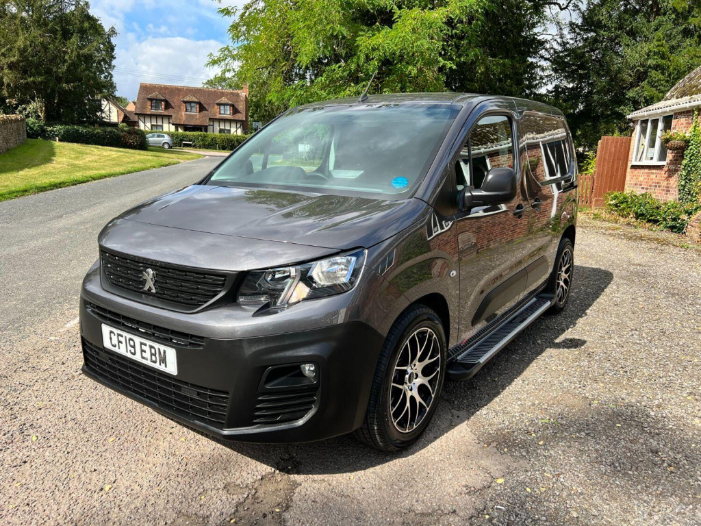 PEUGEOT PARTNER