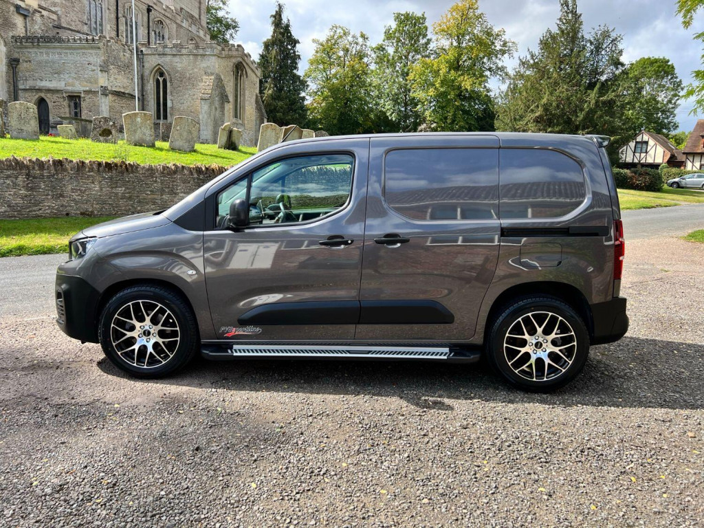 PEUGEOT PARTNER