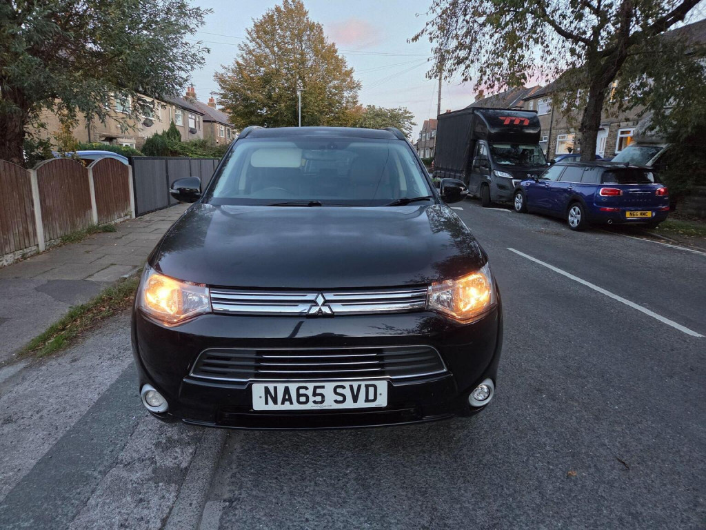 View MITSUBISHI OUTLANDER 2.0h 12kWh GX3h CVT 4WD Euro 5 (s/s) 5dr