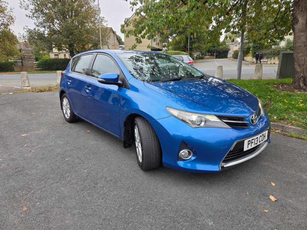 View TOYOTA AURIS 1.4 D-4D Icon Euro 5 (s/s) 5dr