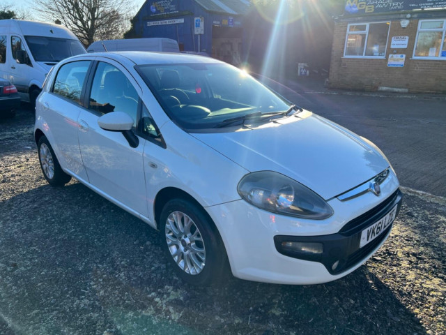 FIAT PUNTO EVO 1.2 Punto Mylife 1.2 8v 5 Dr