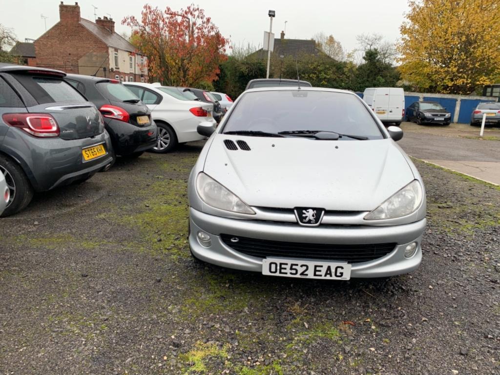 PEUGEOT 206