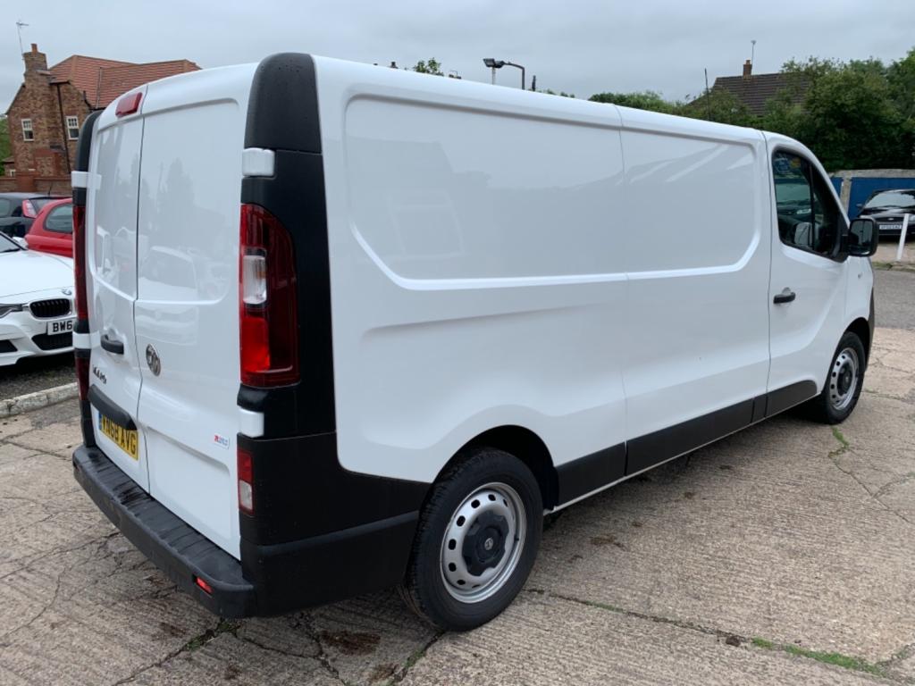 VAUXHALL VIVARO