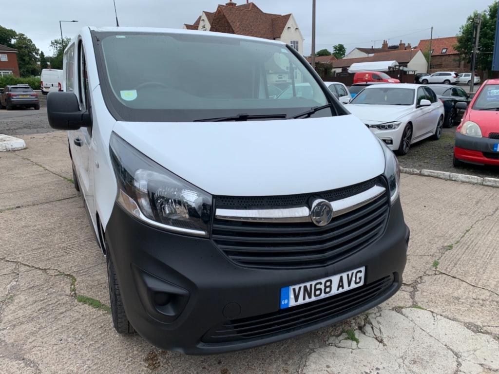 VAUXHALL VIVARO
