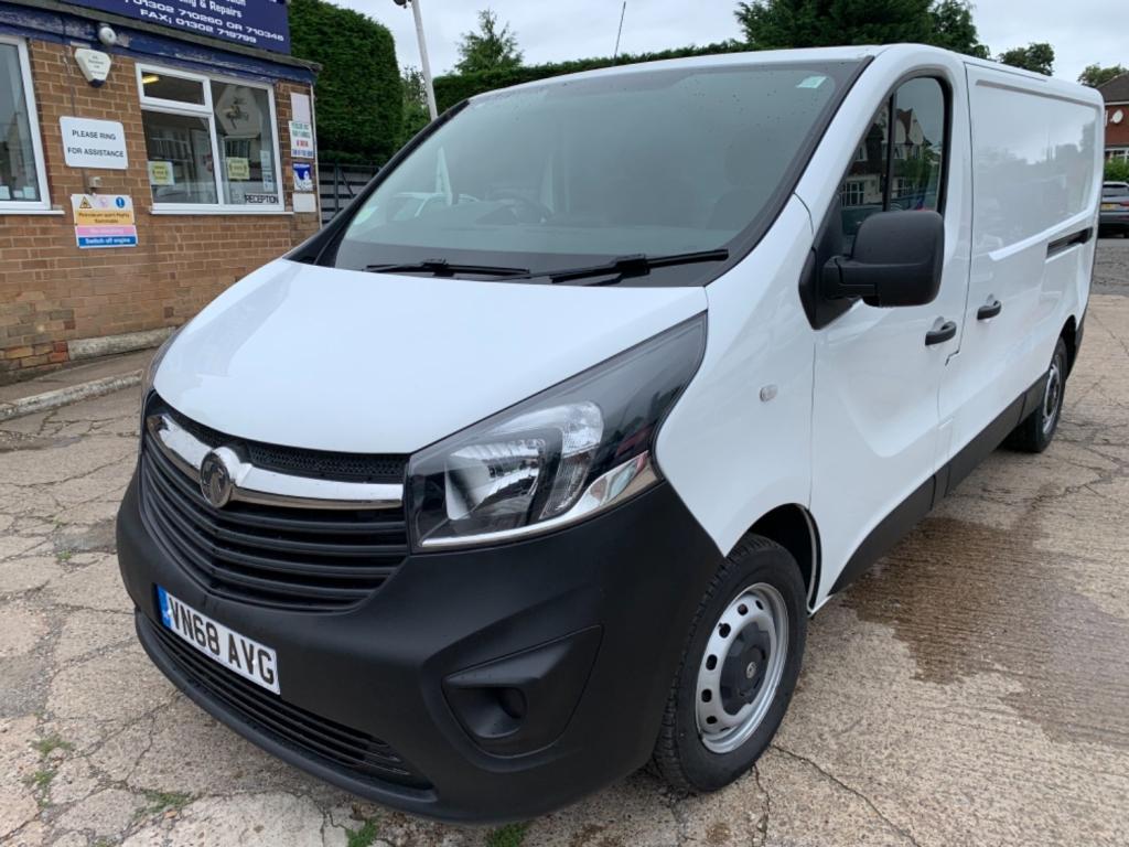 VAUXHALL VIVARO