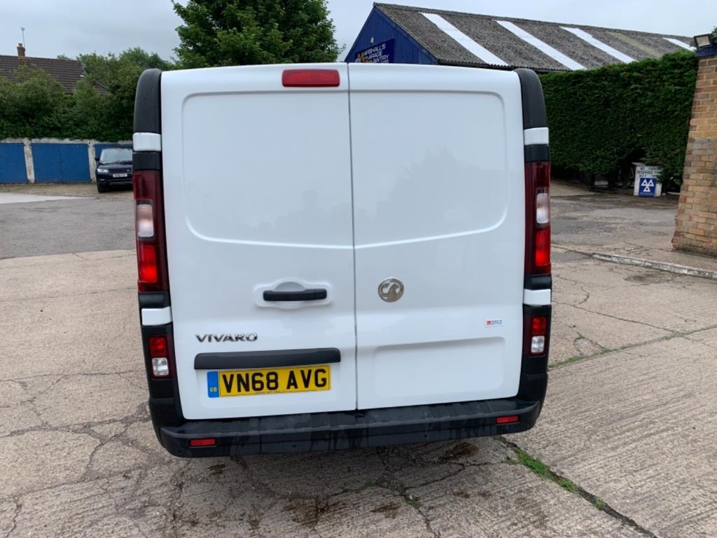 VAUXHALL VIVARO
