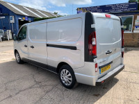VAUXHALL VIVARO