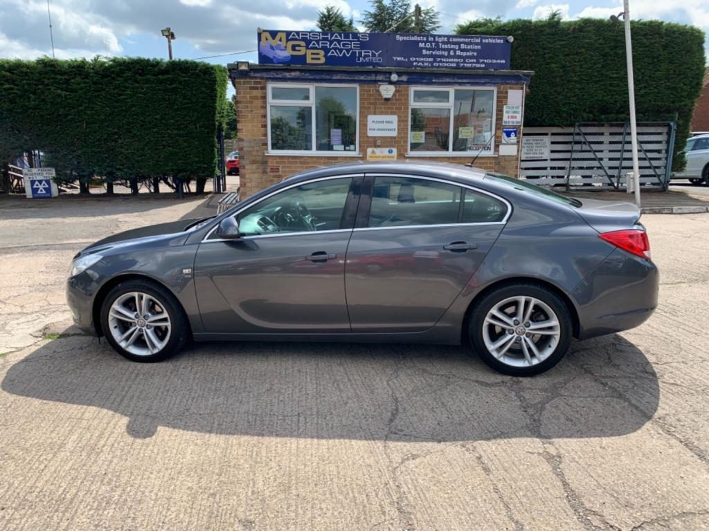 VAUXHALL INSIGNIA