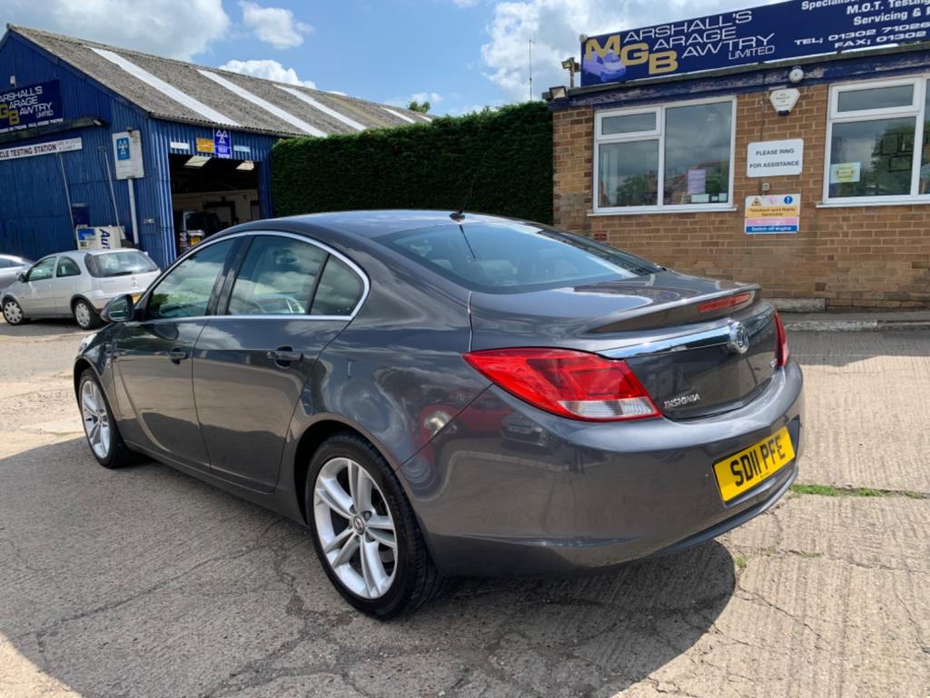 VAUXHALL INSIGNIA