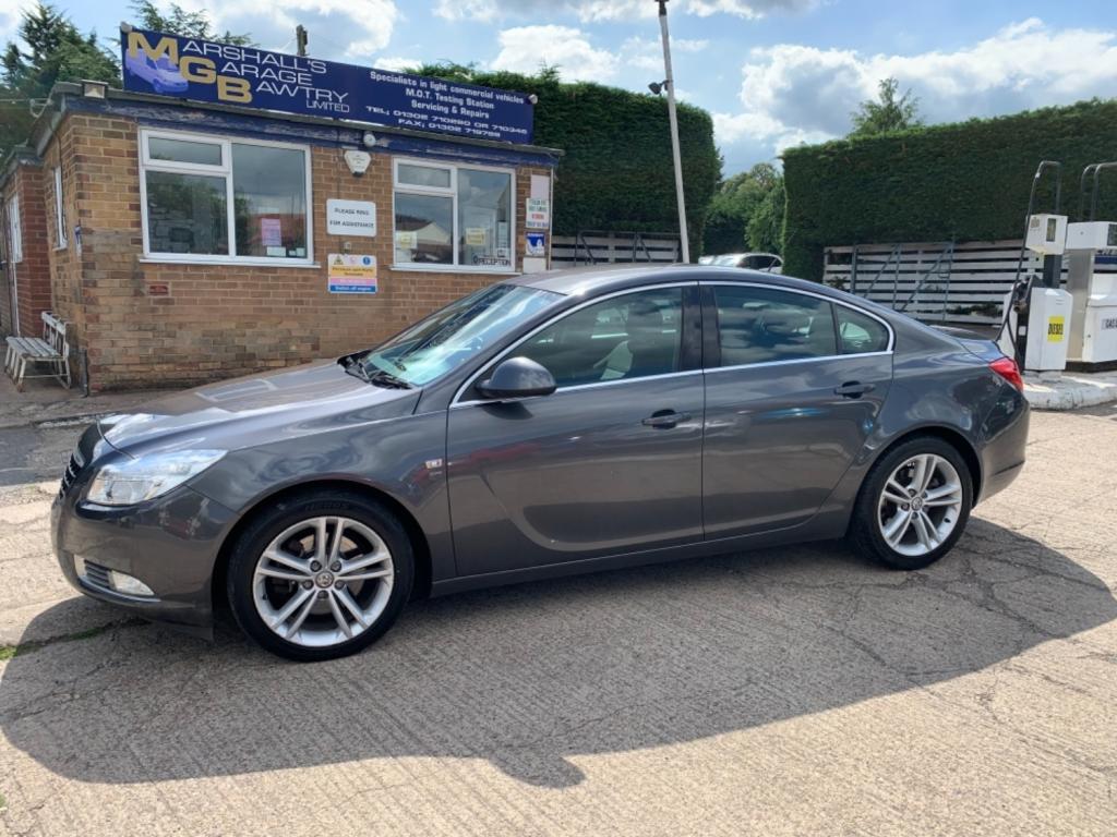 VAUXHALL INSIGNIA