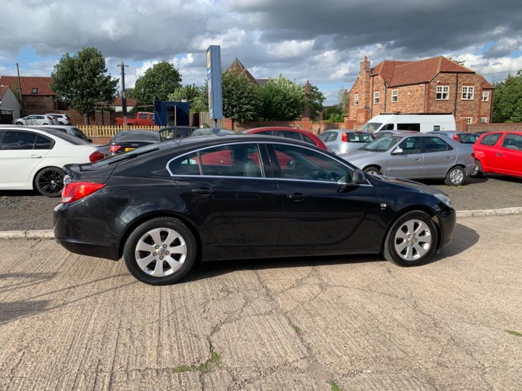 VAUXHALL INSIGNIA