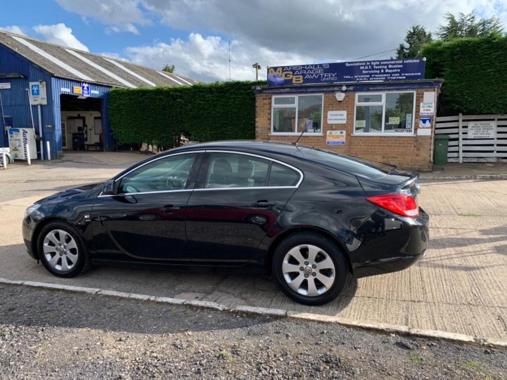 VAUXHALL INSIGNIA