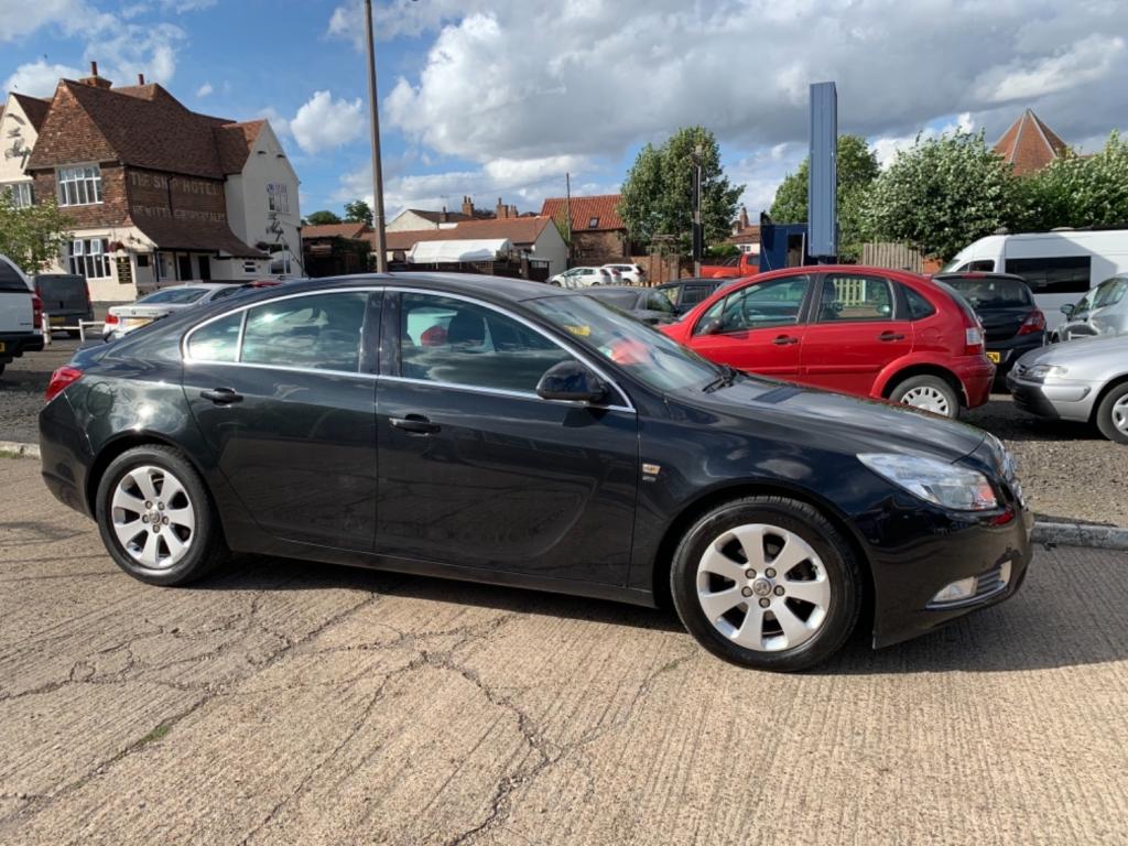 VAUXHALL INSIGNIA