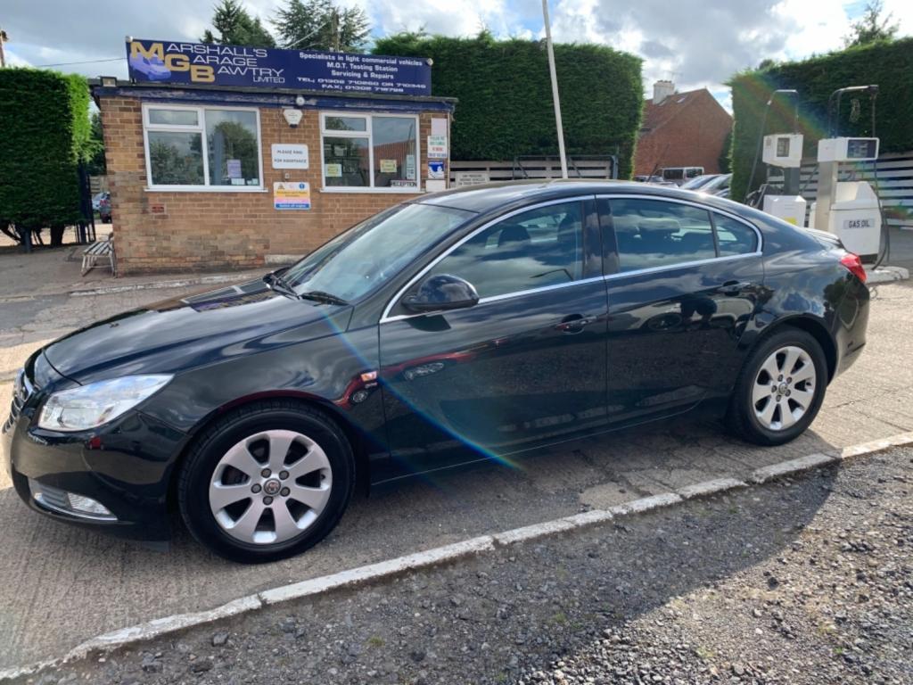 VAUXHALL INSIGNIA